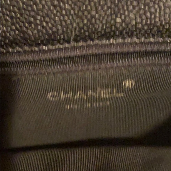 Authentic Chanel black CC shoulder cross body bag - Picture 8 of 10